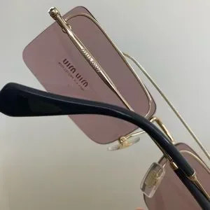 Miu Miu | Accessories | Miu Miu Socit 58mm Square Pink Lens  display picture 3